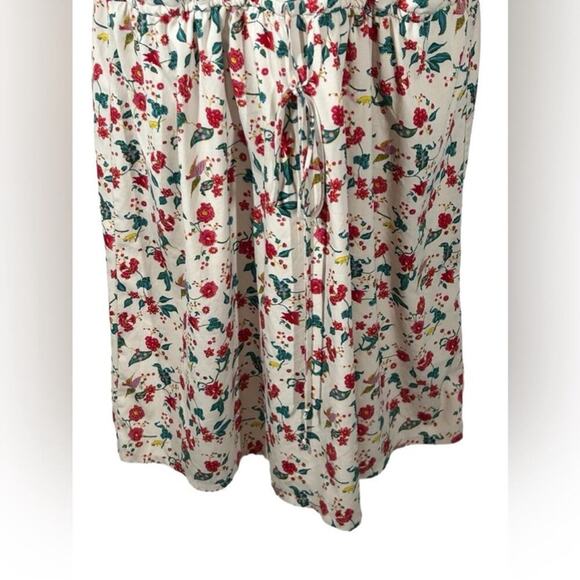 Spruce and Sage Plus Size 20 Floral Print Midi Dress | Cream & Navy V-Neck - Picture 6 of 15